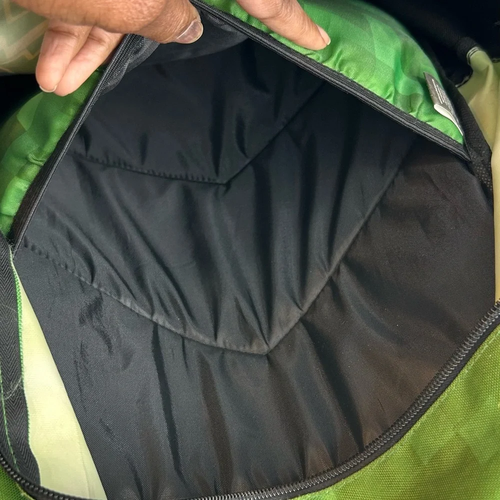 Minecraft Green and Gray Men's Backpack Boys Kids - Picture 5 of 9